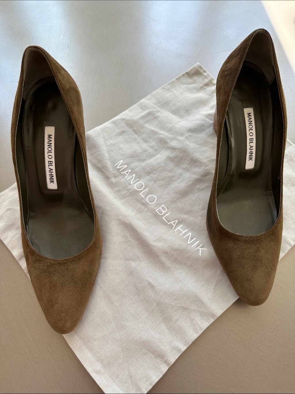 Manolo Blahnik - Classic Suede Pumps